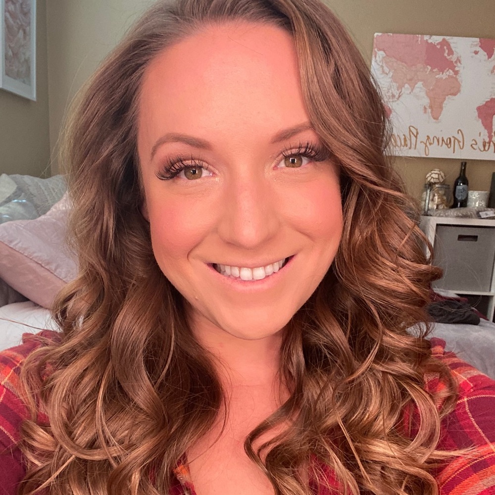 Meet your Posher, Stephanie